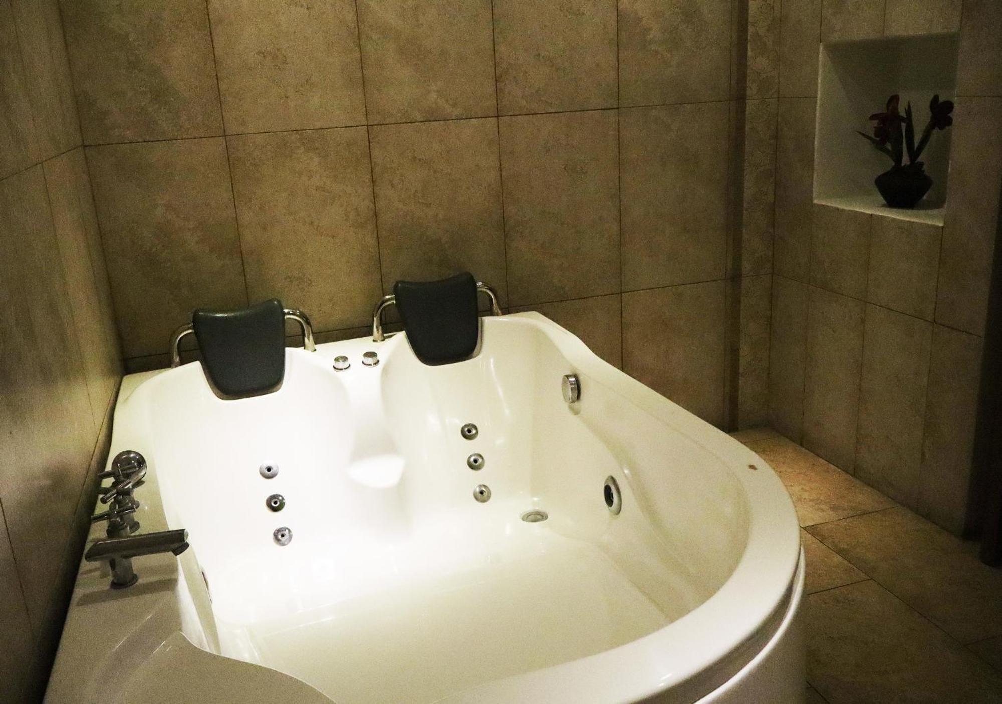 הווהווטננגו Hotel Ruinas Resort מראה חיצוני תמונה
